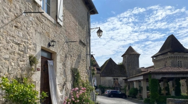 4 Bedroom(s) - 3 Bathroom(s) - 540m² land for sale in Dordogne, Aquitaine, France - FrenchPropertyPortal.com Charming house in charming village for sale for 230,050€ in Dordogne, Aquitaine