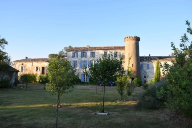 18th Century Country home in great location for sale for 1,485,000&euro; in Aude, Languedoc-Roussillon