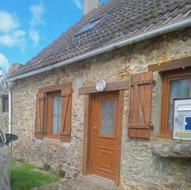 Partially renovated barn to complete for sale for 88,000€ in Indre, Centre