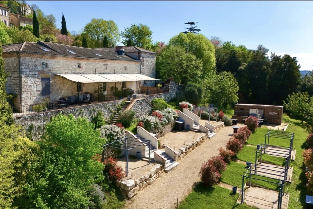 Character Property Complex in Penne-d'Agenais – Exceptional Potential for sale for 1,290,000&euro; in Lot-et-Garonne, Aquitaine