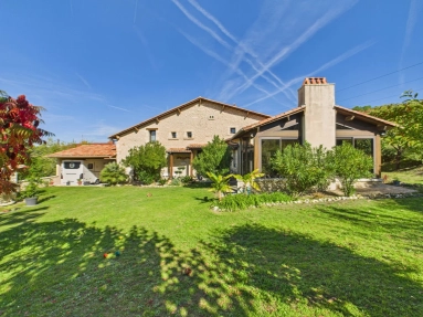 5-bedroom stone house renovated with elegance and modernity for sale for 455,800&euro; in Dordogne, Aquitaine