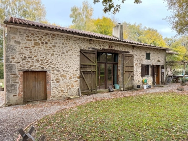3 Bedroom(s) - 3 Bathroom(s) - 4,864m² land for sale in Charente, Poitou-Charentes, France - FrenchPropertyPortal.com Charming stone home in a peaceful hamlet near Saulgond for sale for 204,275€ in Charente, Poitou-Charentes