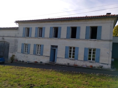 Near Jonsac for sale for 185,000&euro; in Charente-Maritime, Poitou-Charentes