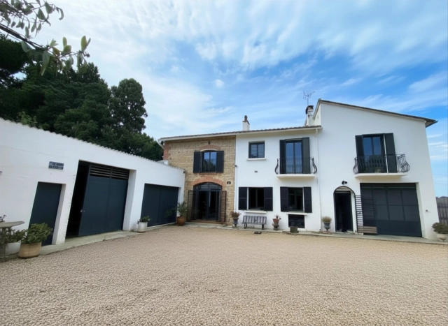 A hidden paradise at the gates of Perpignan and Spain for sale for 790,000&euro; in Pyrénées-Orientales, Languedoc-Roussillon