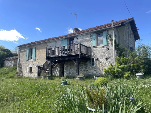 House in the countryside set in a fabulous position for sale for 120,000&euro; in Lot-et-Garonne, Aquitaine