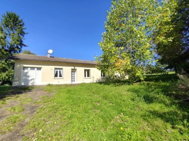 4 Bedroom(s) - 1 Bathroom(s) - 3,787m² land for sale in Dordogne, Aquitaine, France - FrenchPropertyPortal.com House with 3 bedrooms - to refresh for sale for 119,900€ in Dordogne, Aquitaine