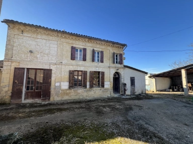 3 Bedroom(s) - 1 Bathroom(s) - 31,891m² land for sale in Gironde, Aquitaine, France - FrenchPropertyPortal.com Wine-growing property with stone house to renovate, cellars and garages for sale for 328,600€ in Gironde, Aquitaine