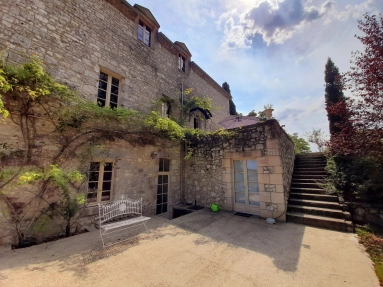 Impressive manor house with several apartments in stunning location for sale for 958,333&euro; in Dordogne, Aquitaine