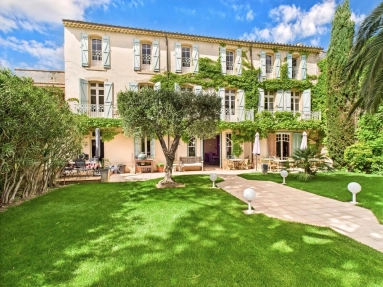 Homps - an impressive maison de maitre style property in the heart of a popular village for sale for 1,100,000&euro; in Aude, Languedoc-Roussillon