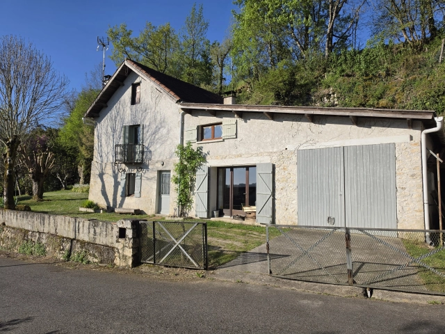 House for sale with 3,000 m² of land for sale for 138,000&euro; in Tarn-et-Garonne, Midi-Pyrénées