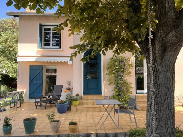 3 Bedroom(s) - 2 Bathroom(s) - 635m² land for sale in Aude, Languedoc-Roussillon, France - FrenchPropertyPortal.com Elegant family home near the heart of Carcassonne for sale for 295,000€ in Aude, Languedoc-Roussillon