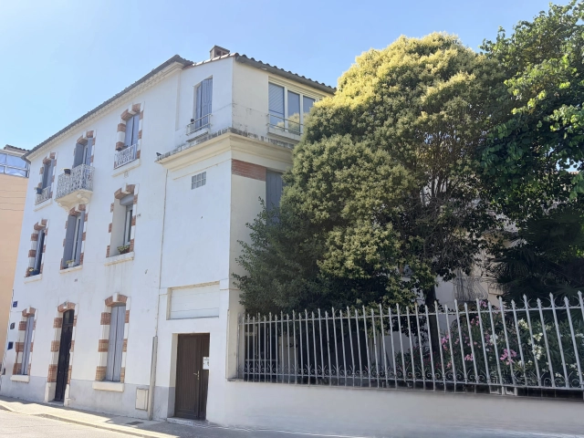 Elegant Bourgeois Residence in the Heart of Carcassonne for sale for 415,000&euro; in Aude, Languedoc-Roussillon