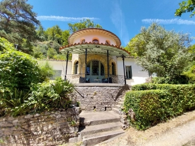3-bedroom art deco house with magnificent views for sale for 495,000&euro; in Tarn-et-Garonne, Midi-Pyrénées