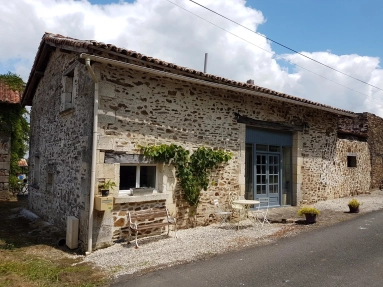 3 Bedroom(s) - 2 Bathroom(s) - 5,532m² land for sale in Charente, Poitou-Charentes, France - FrenchPropertyPortal.com Barn conversion offering comfortable family living in a tranquil location for sale for 208,650€ in Charente, Poitou-Charentes