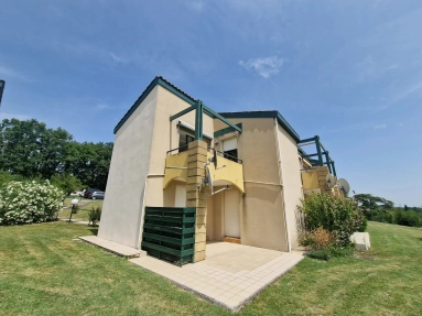 1 Bedroom(s) - 1 Bathroom(s) - 39m² land for sale in Lot-et-Garonne, Aquitaine, France - FrenchPropertyPortal.com Apartment with balcony overlooking 18th fairway... for sale for 66,000€ in Lot-et-Garonne, Aquitaine
