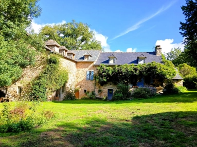 Lunac: Secluded Character Property with three self-contained dwellings,  Pool and Panoramic Views for sale for 629,000&euro; in Aveyron, Midi-Pyrénées