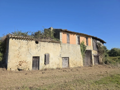 19,475m² land for sale in Gironde, Aquitaine, France - FrenchPropertyPortal.com Charming French Country Farmhouse to Renovate for sale for 66,000€ in Gironde, Aquitaine