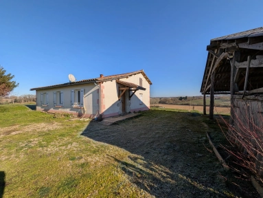 Two bedroom country property with barn and lovely views for sale for 150,000&euro; in Lot-et-Garonne, Aquitaine