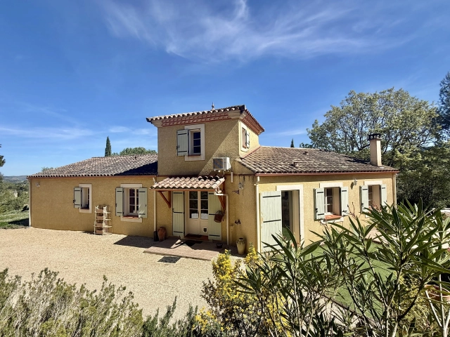 Limoux area: Luminous Villa with Panoramic views, pool and over a hectare of land for sale for 460,000&euro; in Aude, Languedoc-Roussillon