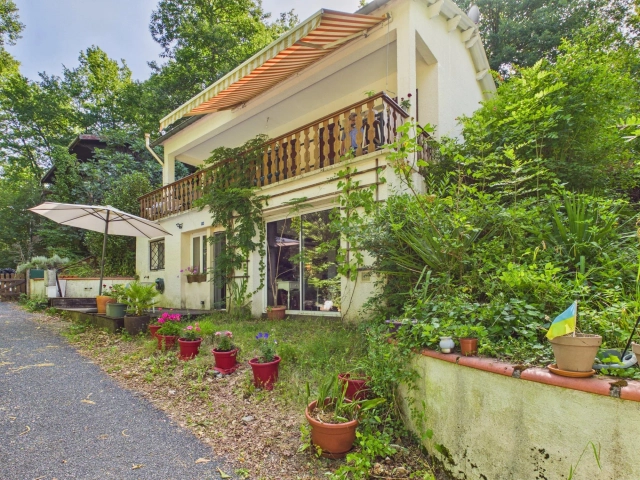 Sector Sérenac, Albi: 3-Bedroom House with Balcony, view to Tarn river. for sale for 160,500&euro; in Tarn, Midi-Pyrénées