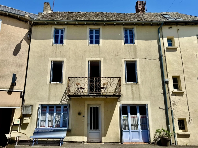 Characterful village house with garden and barn for sale for 99,000&euro; in Aveyron, Midi-Pyrénées