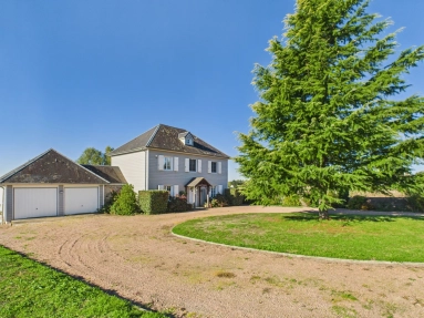 4 Bedroom(s) - 2 Bathroom(s) - 3,435m² land for sale in Dordogne, Aquitaine, France - FrenchPropertyPortal.com Detached family house with large garden near a lovely village in the Dordogne Natural Park for sale for 249,000€ in Dordogne, Aquitaine