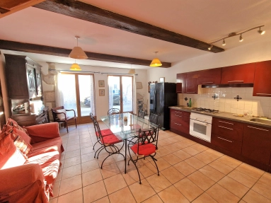 EYMET - 2 Bed Town House with Courtyard Garden for sale for 178,200&euro; in Dordogne, Aquitaine