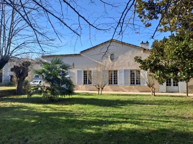 7 Bedroom(s) - 6 Bathroom(s) - 45,790m² land for sale in Lot-et-Garonne, Aquitaine, France - FrenchPropertyPortal.com Beautiful stone property set in 4.5 hectares - near Marmande for sale for 852,000€ in Lot-et-Garonne, Aquitaine