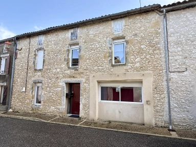 Renovated Stone Village House with Garden and Pool in the Dordogne Valley for sale for 283,550&euro; in Gironde, Aquitaine