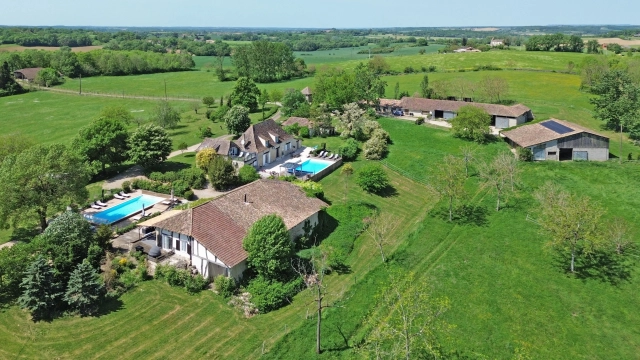 Exceptional 20-Hectare domaine near Lauzun for sale for 1,535,000&euro; in Lot-et-Garonne, Aquitaine