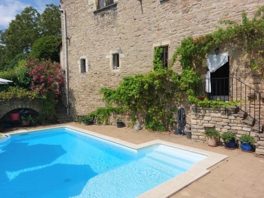 Beautiful stone property easily split in two for sale for 559,000&euro; in Tarn, Midi-Pyrénées