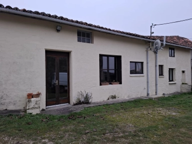 Village property with outbuildings and land near Matha for sale for 172,800&euro; in Charente-Maritime, Poitou-Charentes