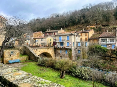 Renovated Townhouse in Picturesque Village with River Views for sale for 215,000&euro; in Aude, Languedoc-Roussillon