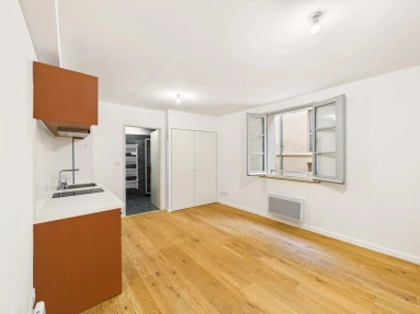 1 Bedroom(s) - 1 Bathroom(s) - 0 m² land for sale in Bouches-du-Rhône, Provence-Alpes-Côte-d'Azur, France - FrenchPropertyPortal.com Aix-en-Provence - Fully renovated one-bedroom apartment – Mazarin district for sale for 239,000€ in Bouches-du-Rhône, Provence-Alpes-Côte-d'Azur
