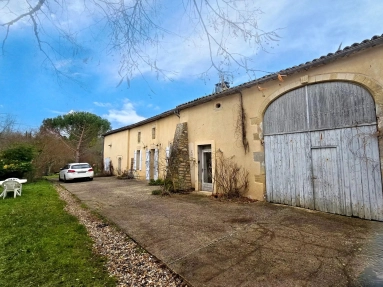 Renovated stone farmhouse with views over a pretty ruined chapel for sale for 650,000&euro; in Gironde, Aquitaine
