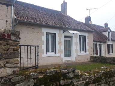 Pretty ready-to-move-in village house on one level for sale for 99,000&euro; in Indre, Centre