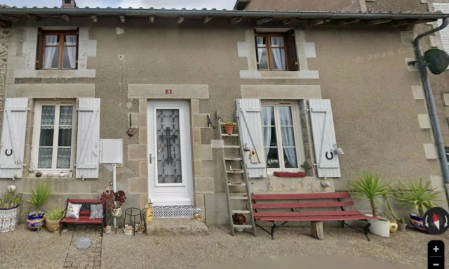 2 Bedroom(s) - 2 Bathroom(s) - 58m² land for sale in Charente, Poitou-Charentes, France - FrenchPropertyPortal.com Charming 2-bed cottage in village setting for sale for 66,000€ in Charente, Poitou-Charentes
