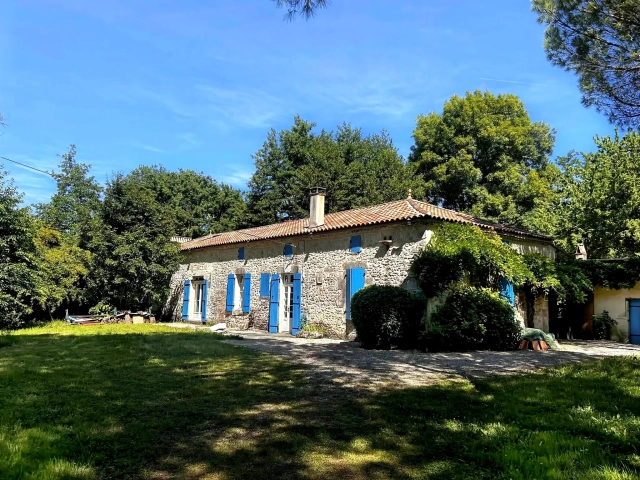5 Bedroom(s) - 2 Bathroom(s) - 10,005m² land for sale in Lot-et-Garonne, Aquitaine, France - FrenchPropertyPortal.com Magnificent 16th-Century Stone Mill in an Idyllic Countryside Setting for sale for 424,000€ in Lot-et-Garonne, Aquitaine