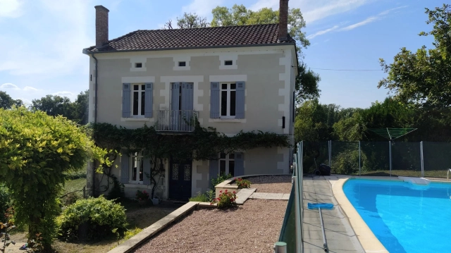 Maison bourgeoise with pool for sale for 199,000&euro; in Dordogne, Aquitaine