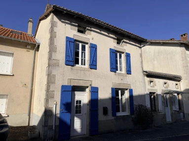 4 Bedroom(s) - 1 Bathroom(s) - 203m² land for sale in Haute-Vienne, Limousin, France - FrenchPropertyPortal.com Enjoy village life with this large 4 bedroom house for sale for 110,000€ in Haute-Vienne, Limousin
