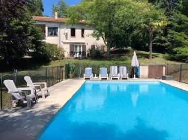 Family home with professional space, garden and swimming pool in Eymet for sale for 445,200&euro; in Dordogne, Aquitaine