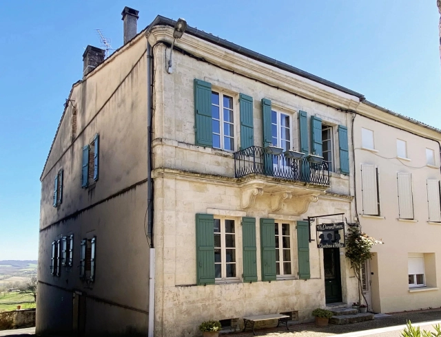 4 Bedroom(s) - 5 Bathroom(s) - 233m² land for sale in Lot-et-Garonne, Aquitaine, France - FrenchPropertyPortal.com Large Village House with Panoramic Views for sale for 299,000€ in Lot-et-Garonne, Aquitaine