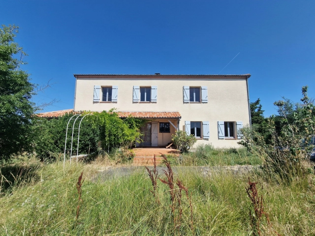 5 Bedroom(s) - 2 Bathroom(s) - 8,360m² land for sale in Lot-et-Garonne, Aquitaine, France - FrenchPropertyPortal.com Spacious Family House in the Countryside Between Monflanquin and Villeneuve-sur-Lot for sale for 229,000€ in Lot-et-Garonne, Aquitaine
