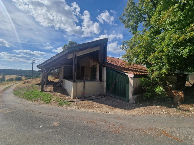 Stone Farmhouse with Stunning Views Near Monflanquin for sale for 162,000&euro; in Lot-et-Garonne, Aquitaine