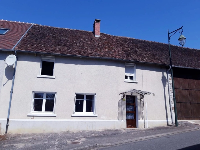 Village house with space to grow for sale for 80,000&euro; in Haute-Vienne, Limousin