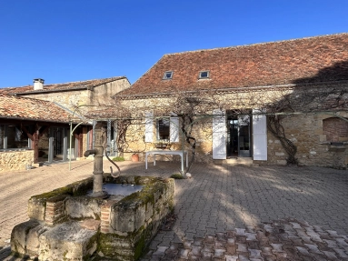 6 Bedroom(s) - 2 Bathroom(s) - 3,122m² land for sale in Dordogne, Aquitaine, France - FrenchPropertyPortal.com Fabulous family home or income generating with large pool near Bergerac for sale for 507,740€ in Dordogne, Aquitaine