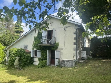 Charming Countryside Retreat – Two Homes, One Price! for sale for 150,000&euro; in Charente, Poitou-Charentes