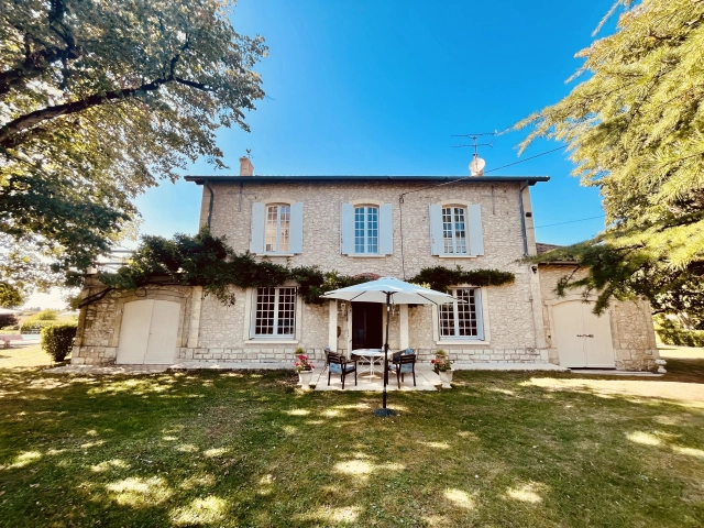 4 Bedroom(s) - 2 Bathroom(s) - 15,000m² land for sale in Dordogne, Aquitaine, France - FrenchPropertyPortal.com Elegant Maison de Maitre with swimming pool near Eymet for sale for 599,500€ in Dordogne, Aquitaine