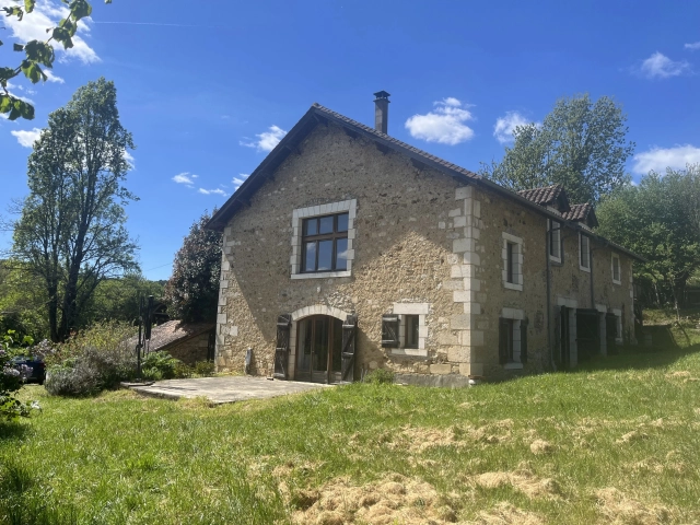 Ecologically renovated property with water source, orchard and solar panels for sale for 344,500&euro; in Dordogne, Aquitaine