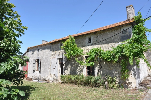 821m² land for sale in Charente, Poitou-Charentes, France - FrenchPropertyPortal.com Small country house in need of complete renovation for sale for 49,000€ in Charente, Poitou-Charentes